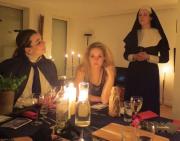 Schwester Mary h�lt eine Ansprache