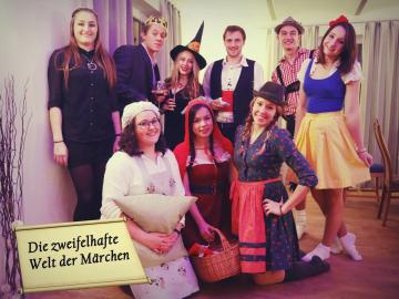 So unschuldig die Mrchenwaldbewohner auch aussehen mgen - alle schienen etwas mit dem Mord zu tun zu haben.