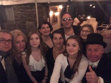 von links, Johannes, Clara, die Inspektorin, Julia, Lucienne, Eva, Christian, hinten noch Lukas u. Philipp(a)