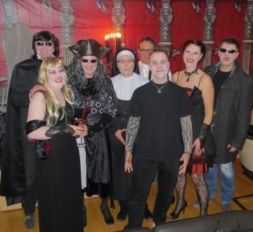 Die blutdurstige Gesellschaft