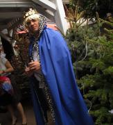 Der Mrchenprinz freut sich auf eine schne Feier..