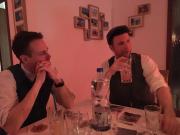 Hans Voss und Alfred Holzmann. Ob Sie etwas mit dem Tod von Carl zu tun haben?