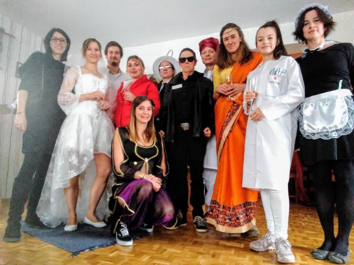 Der Cast von "Das Feuer der Diamanten" Der Cast von "Das Feuer der Diamanten"