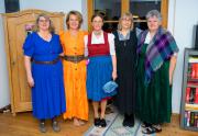 Die Dirndln......
v.l.Isabell,Monika, Jutta, Jolanda und Gertrud