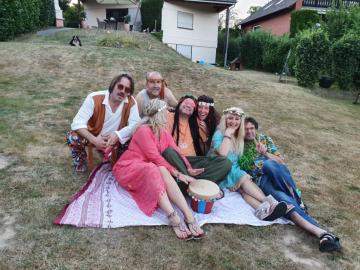 Die Hippie Truppe