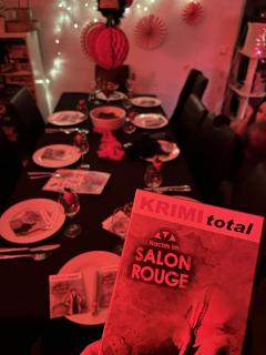 Unsere Tafel im Salon Rouge 