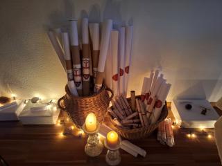 Lager: Schriftrollen, wertvolle Artefakte