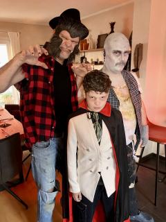 Bse Blicke, aber noch ist alles friedlich...