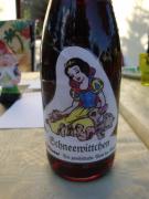 Da Rotkppchen zum Mrchen geladen hatte, durfte natrlich der Rotwein und der Kuchen nicht fehlen.