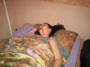 Barbara hatte sich im G�stezimmer ein wenig ausruhen wollen - als sie auf das Klopfen des Butlers nicht antwortet, schaut die Hausherrin nach - und findet sie ermordet!