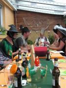 Die Anschuldigungen laufen.