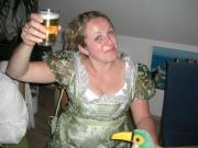 Elisabeth Peacock: "...fand den letzten Urlaub auf Malle besser .. - St�sschen!"