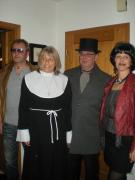 Jesse, Mary, der Unbekannte und Sandy