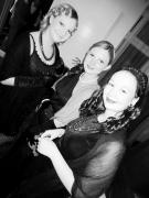 Die Damen beim Plaudern: Viola Tycha, Sidonia von Wolfhagen & Magdalena Husova (v.l.).