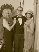Wie in den 20er Jahren: Emil Hypschmann mit Magdalena und Viola