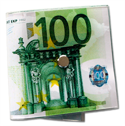 TÃ¼rstopper 100-Euro-BÃ¼ndel